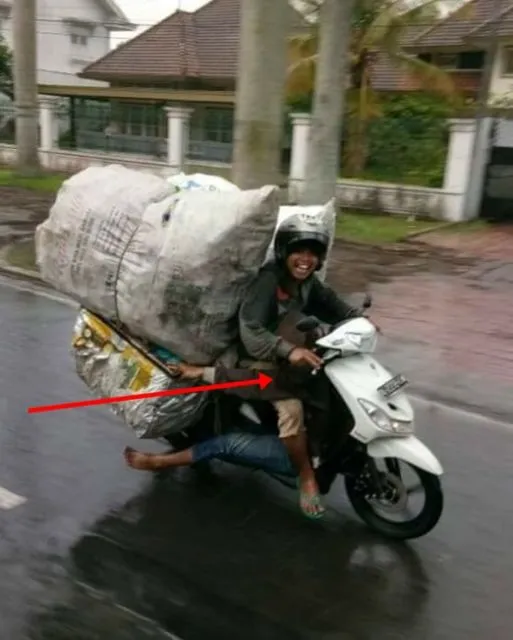 11 Momen Paling Canggung yang Pernah Terekam Kamera. Pasti Rasanya Malu Gimana Gitu~ :D 19