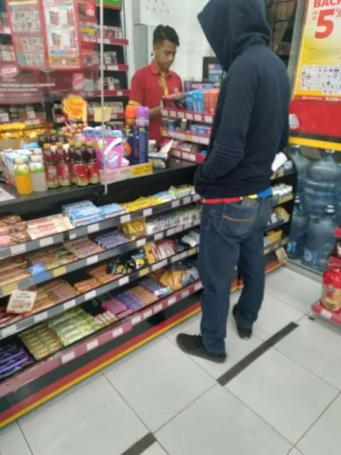 11 Momen Paling Canggung yang Pernah Terekam Kamera. Pasti Rasanya Malu Gimana Gitu~ :D 13