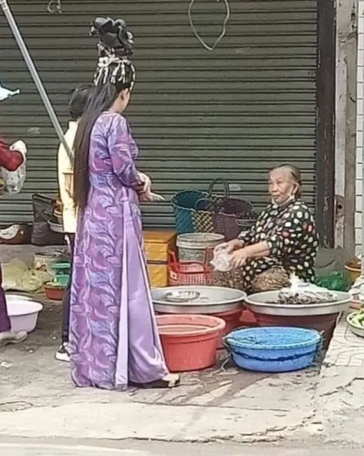 Bukti Bahwa Pasar Adalah Tempat Berkumpulnya Orang Paling Random 15