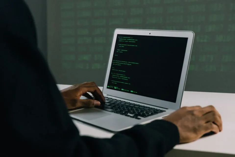Tren Modus HP Dibajak Teman Saat SMP demi Dapat Gebetan. Berasa Jadi 'Hacker' Sejak Dini 4