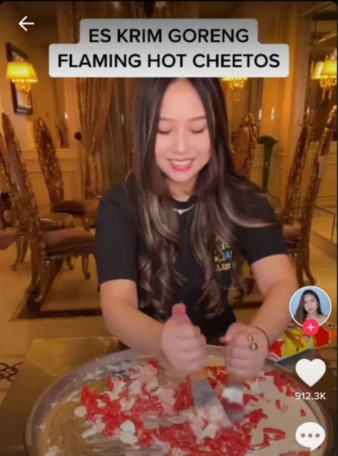 11 Menu Es Krim Paling Absurd yang Pernah Dibikin Sisca Kohl. Kreativitasnya di Atas Rata-Rata! 20