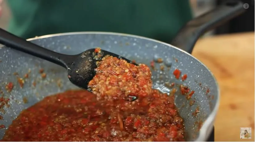 Resep Sambal Bawang yang Nampol dan Tahan Lama Kayak Sambal Bu Rudy 15 resep sambal bawang spesial