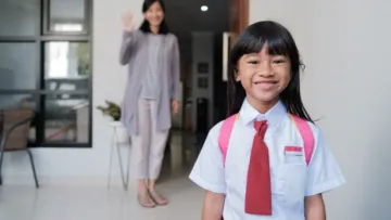 6 Alasan Orang Tua Beruntung Punya Anak Perempuan; Berharga, Unik dan Istimewa!