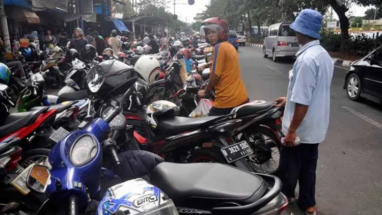 Menebak Alasan Logis Kenapa Tukang Parkir Sering Menghilang, Misterius! 10