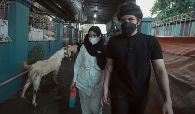 Jelang Kurban, Atta-Aurel Borong Satu Kandang Sapi dan 23 Ekor Kambing. Ada Alasan Tersendiri 2