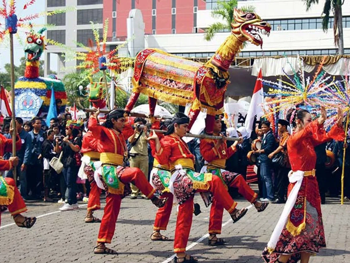 8 Tradisi Unik di Indonesia yang Menjadi Daya Tarik Wisatawan 9