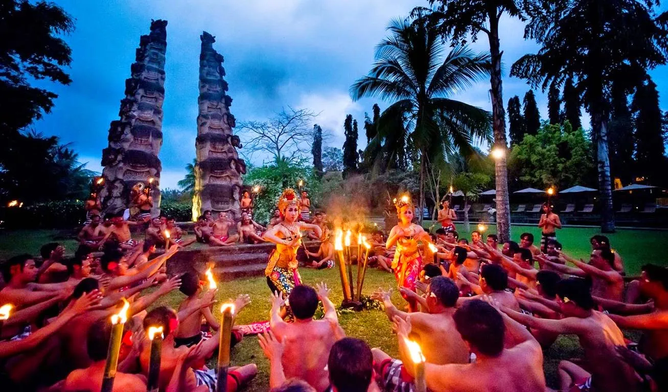 8 Tradisi Unik di Indonesia yang Menjadi Daya Tarik Wisatawan 10