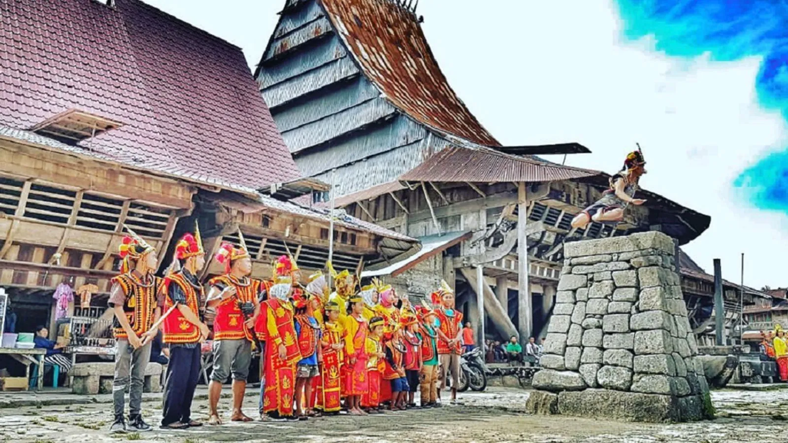 8 Tradisi Unik di Indonesia yang Menjadi Daya Tarik Wisatawan 11