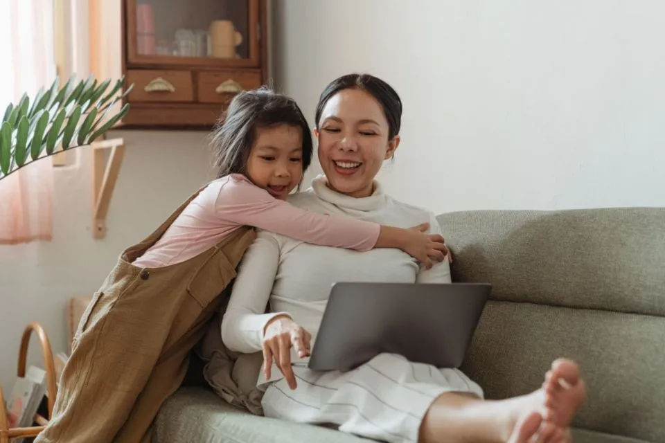6 Kalimat Ini Dilarang Diucapkan ke para Ibu Bekerja. Niatnya Perhatian, tapi Menyakitkan! 9