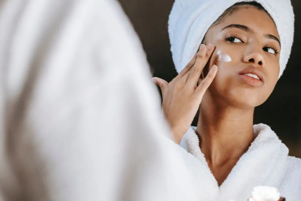 3 Hal Penting yang Perlu Kamu Lakukan Saat Skincare Routine Mulai Terasa Membosankan 6