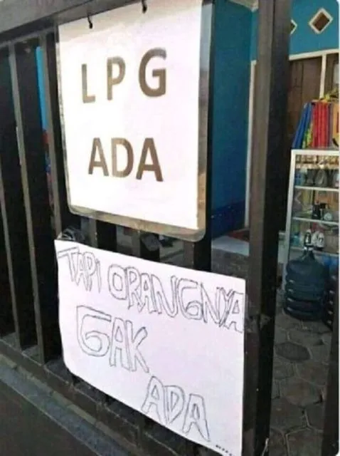 Nggak Cuma Tulisan Dilarang Ngutang, 11 Peringatan Kocak di Toko ini Bukti Susahnya Hadapi Pembeli 20