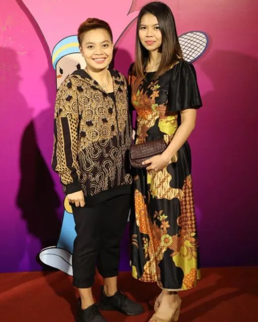 Kepoin 5 Gaya Fesyen Duo Jawara, Greysia Polii-Apriyani Rahayu di Luar Lapangan. Kompak! 5