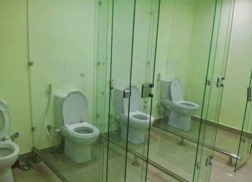 11 Bentuk Toilet yang Bikin Orang Mau Buang Air Aja Pasti Nggak Bakalan Keluar. Auto Seret! 20