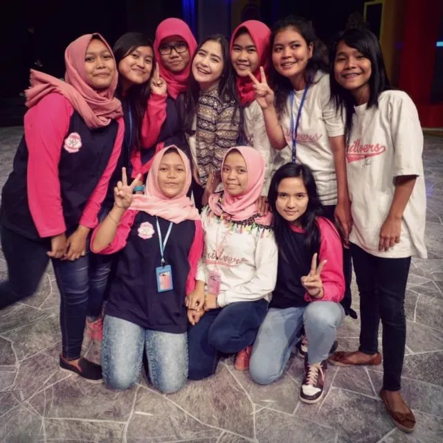 10 Artis Indonesia yang Dikenal Ramah dengan Fans. Makin Diidolakan! 16