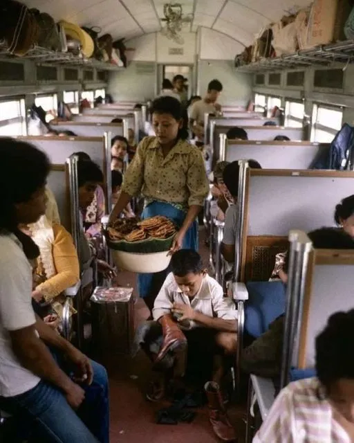 Nostalgia Kenangan Suasana Naik Kereta Era 90-an, Memorabilia Penuh Perjuangan 6