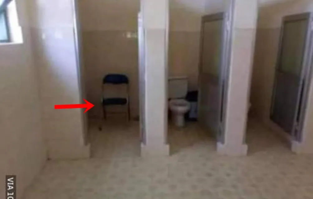 11 Bentuk Toilet yang Bikin Orang Mau Buang Air Aja Pasti Nggak Bakalan Keluar. Auto Seret! 16