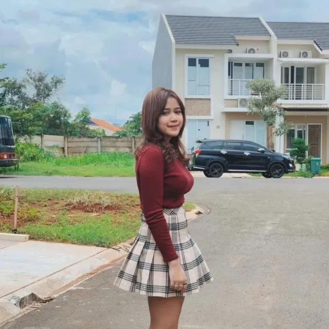 Meriahkan HUT RI Lewat 11 Outfit Nuansa Merah Putih ini yuk. Cantik dan Instagramable~ 20