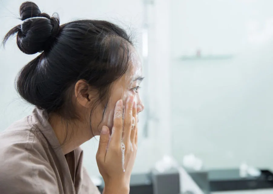 Kenalan dengan Lacoco Dark Spot Essence, si Kecil yang Solutif Atasi Noda-Noda Hitam di Wajah 4