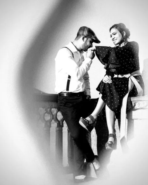 Uniknya 7+ Ide Pre-wedding Tema Vintage ala Album Foto Jadul. Pas Buat Pasangan Old Soul~ 16