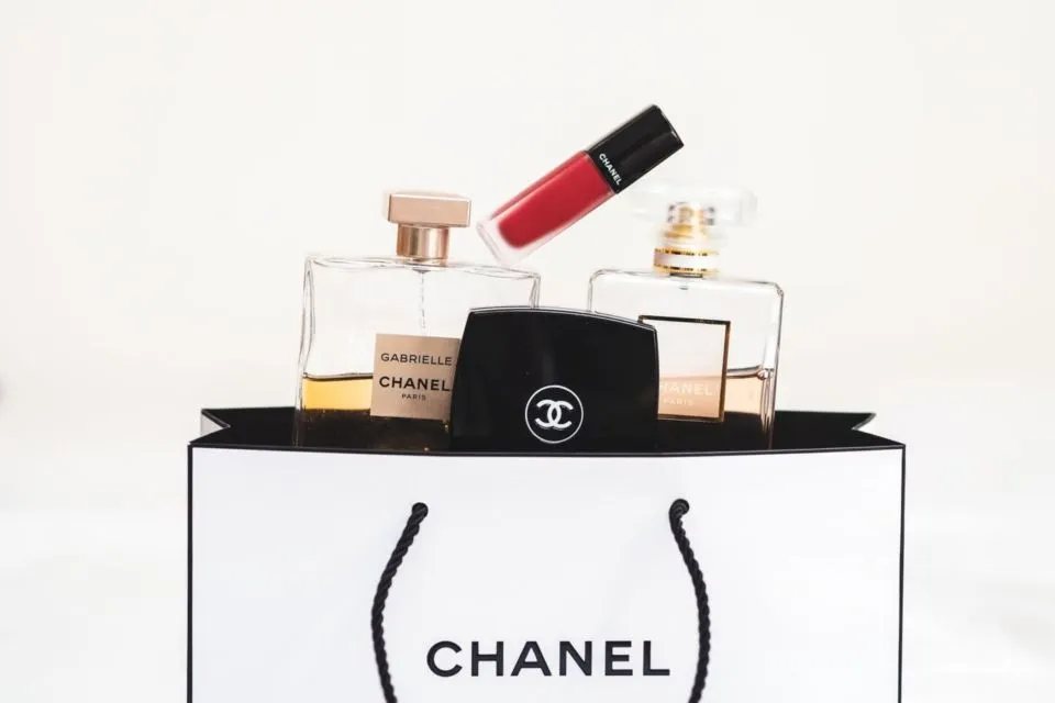 Lex Oppia, Undang-Undang Larangan Pakai Makeup dan Parfum Mahal Era Romawi Kuno 5