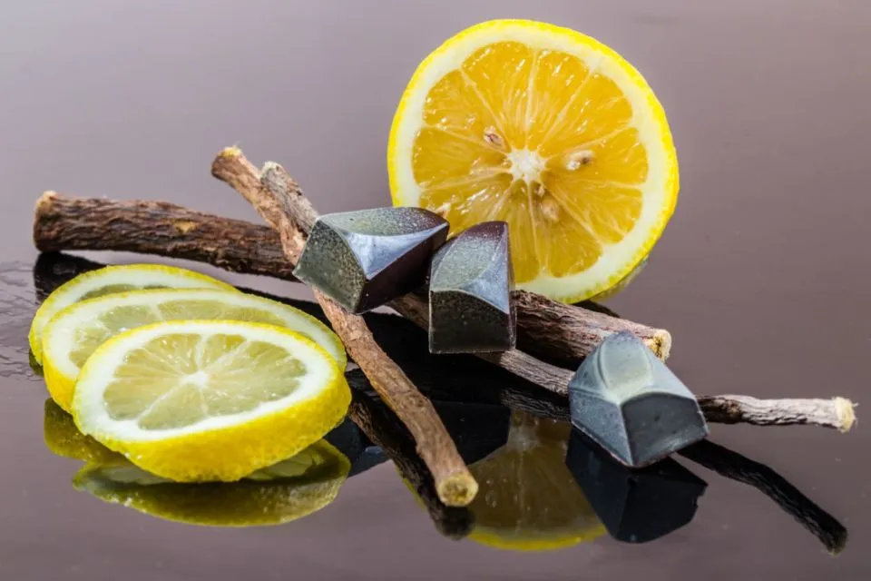6 Kandungan Serum untuk Cerahkan Kulit. Bukan Cuma Niacinamide lo! 11