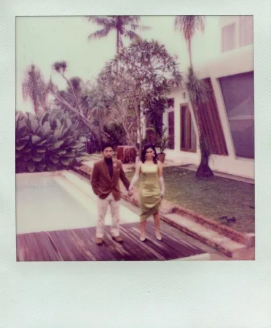 Uniknya 7+ Ide Pre-wedding Tema Vintage ala Album Foto Jadul. Pas Buat Pasangan Old Soul~ 13
