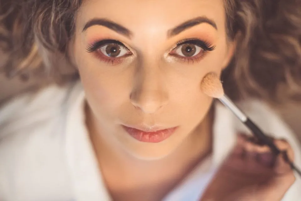 Dear si Pipi Chubby, Hindari 5 Teknik Aplikasi Makeup ini ya! Biar Gemasmu Tetap Maksimal~ 8
