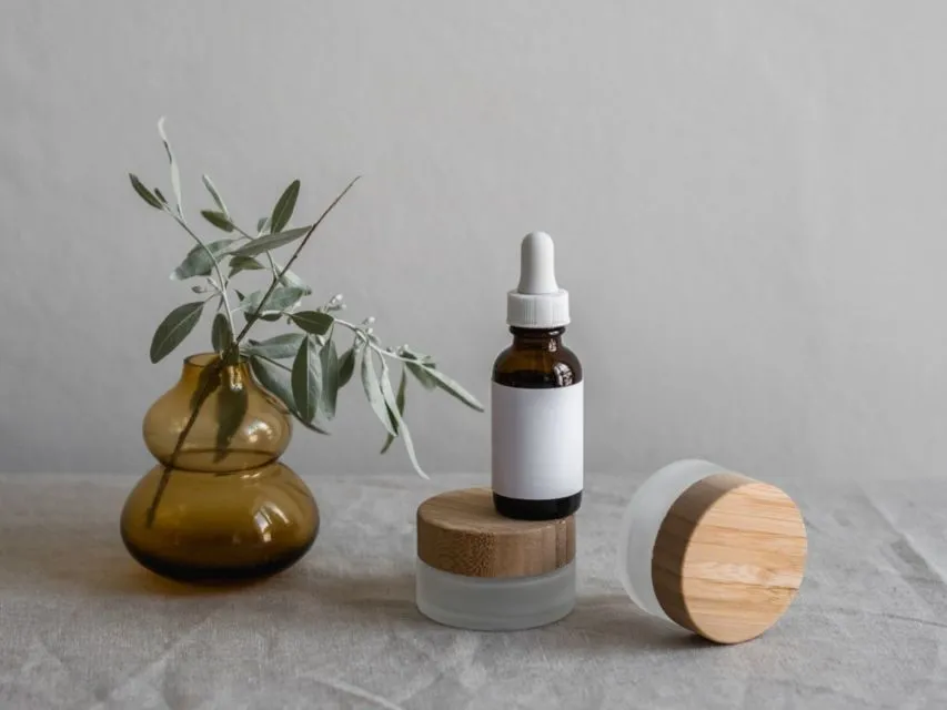 6 Kandungan Serum untuk Cerahkan Kulit. Bukan Cuma Niacinamide lo! 10