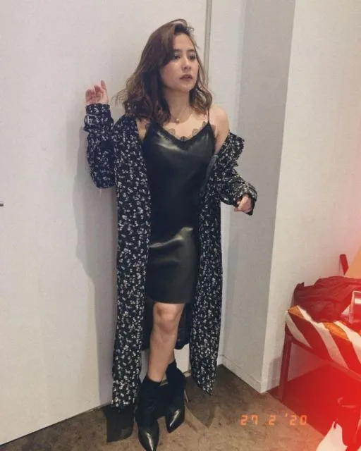 9 Ide Dress Buat si Tubuh Mungil. Ah, Kata Siapa Baju Terusan Bikin Kamu Kayak Anak Kecil? 16