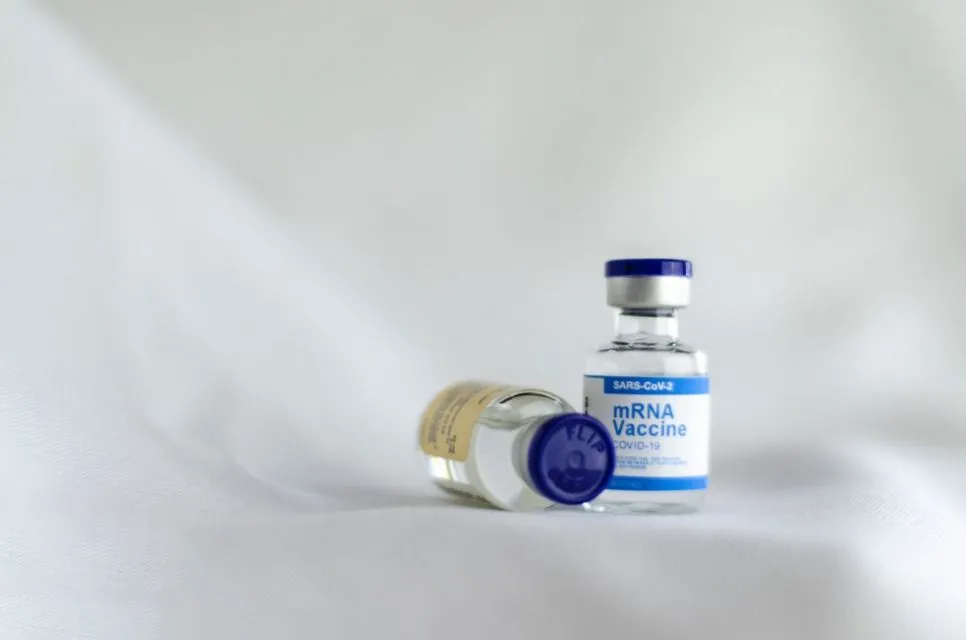 4 Syarat Anak Usia 12+ Boleh Menerima Vaksin Pfizer. Perhatikan Juga Kemungkinan Efeknya! 4
