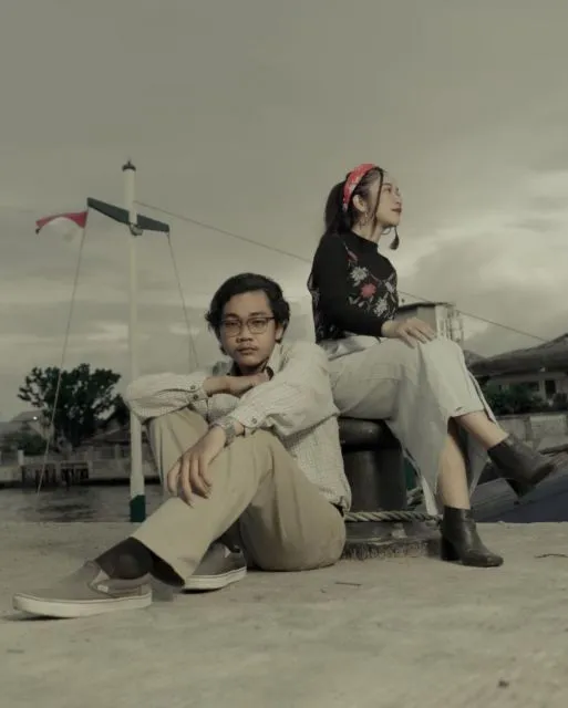 Uniknya 7+ Ide Pre-wedding Tema Vintage ala Album Foto Jadul. Pas Buat Pasangan Old Soul~ 20