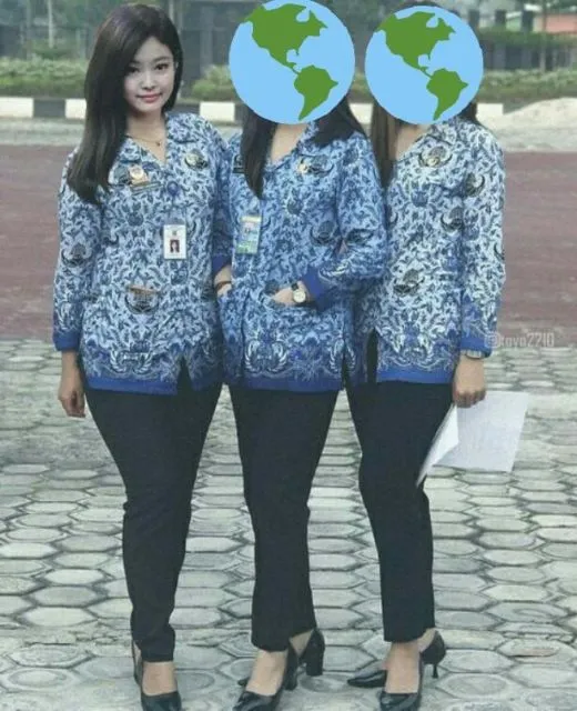 11 Foto Kocak Artis Internasional Pakai Seragam PNS. Orang Awam Bilang Ini Pasti Editan!11!!1 13
