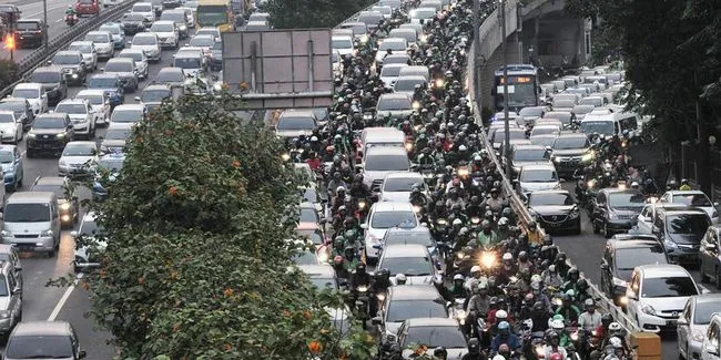 5 Tipikal Pengendara Mobil di Indonesia yang Selalu Menguji Emosi Saat di Jalanan. Sabaaar~ 10