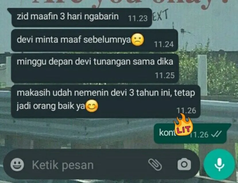 9 Pengalaman 'Ngebadut' Orang-Orang yang Cintanya Bertepuk Sebelah Tangan. Kasihan tapi Kocak Juga 18