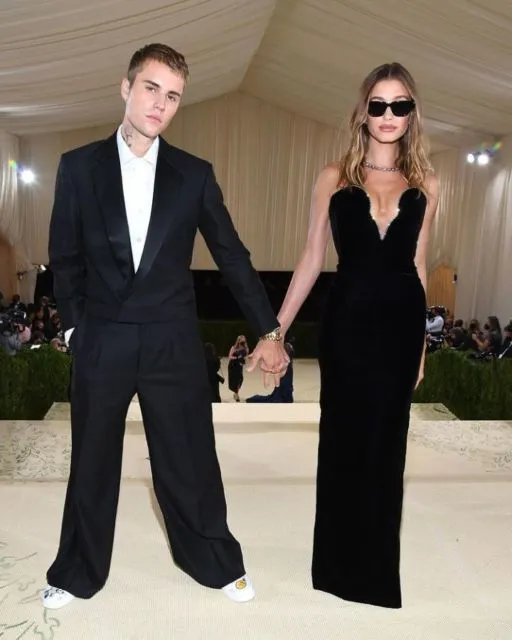 Umbar Kemesraan di Met Gala 2021, ini Potret Pasangan Artis Hollywood Favorit Warganet 12