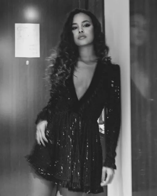 8 Tampilan Terbaik dalam Paris Fashion Week 2022. Jisoo dan Rose Menawan Banget! 11