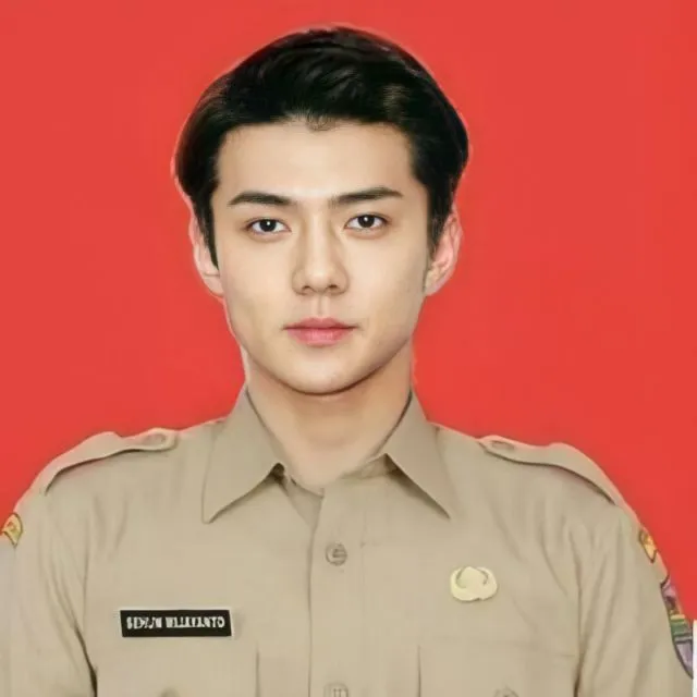 11 Foto Kocak Artis Internasional Pakai Seragam PNS. Orang Awam Bilang Ini Pasti Editan!11!!1 16