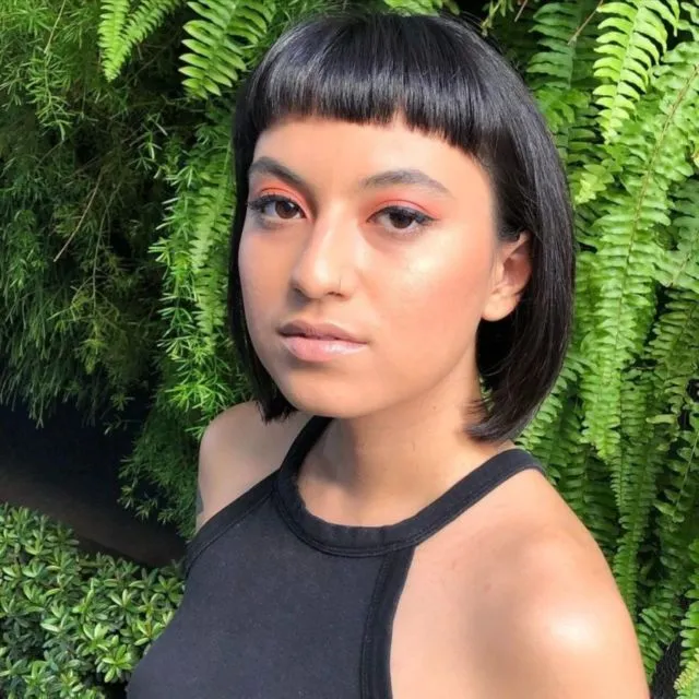 Ragam Tren Gaya Poni Rambut yang Cocok untuk Wajah Bulat. Bikin Awet Muda Terus! 10