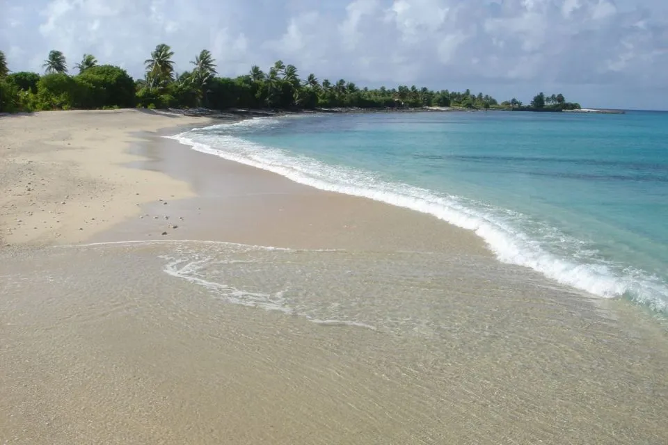 Nggak Melulu Eksotis Seperti Bayanganmu, 7 Pulau di Dunia Ini Berbahaya untuk Dikunjungi Wisatawan 12