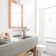 7 Trik Mengatasi Kamar Mandi Sempit Agar Terlihat Luas