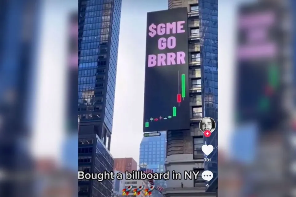 Mengulik Syarat Tampil di Times Square Billboard. Butuh Prestasi Atau Uang Sih? 8