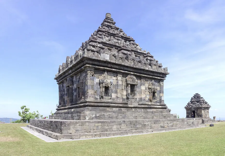 Kumpulan Tempat Wisata Candi di Jogja, Alternatif Wisata yang Murah nan Indah 11