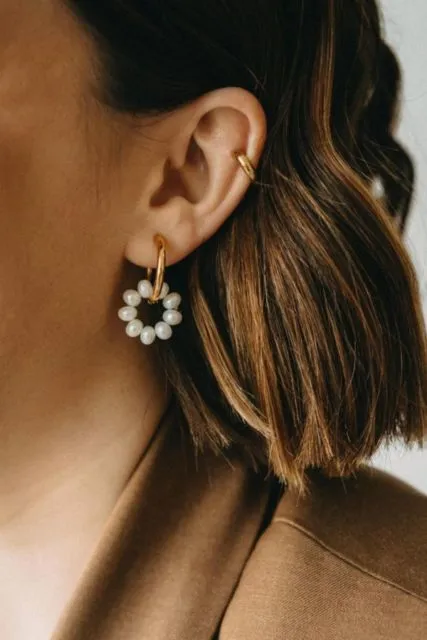 12 Model Anting Mutiara yang Bikin Manten Makin Glowing. Cocok di Segala Tema Pernikahan! 23