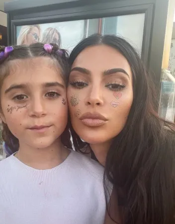 Mulai dari Kris Jenner Hingga Kylie Jenner, Ini Gaya Asuh Keluarga