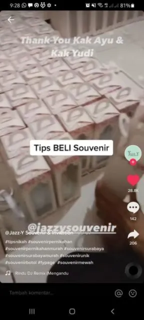 10 Ide Pernikahan dari TikTok yang Viral. Lengkap dari Undangan Sampai Gaun lo! 23