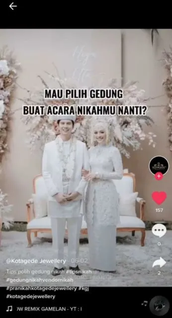 10 Ide Pernikahan dari TikTok yang Viral. Lengkap dari Undangan Sampai Gaun lo! 17