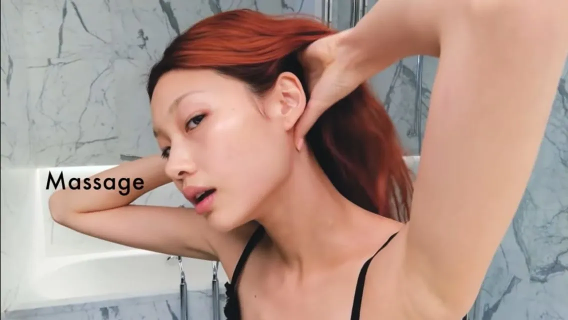 Rahasia Cantik ala Jung Ho Yeon, Aktris Squid Game yang Menyita Perhatian. Pakai Apa Aja sih? 15