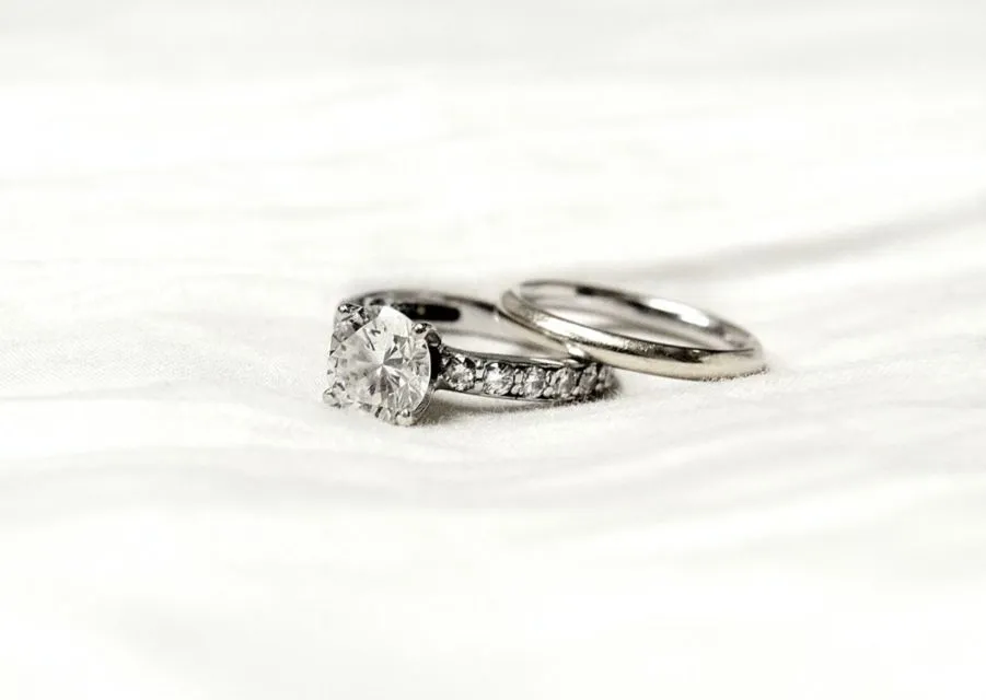 Butuh Pilih Cincin Berlian untuk Melamar Pasangan? Gini Cara Memilih Karat pada Berlian! 8