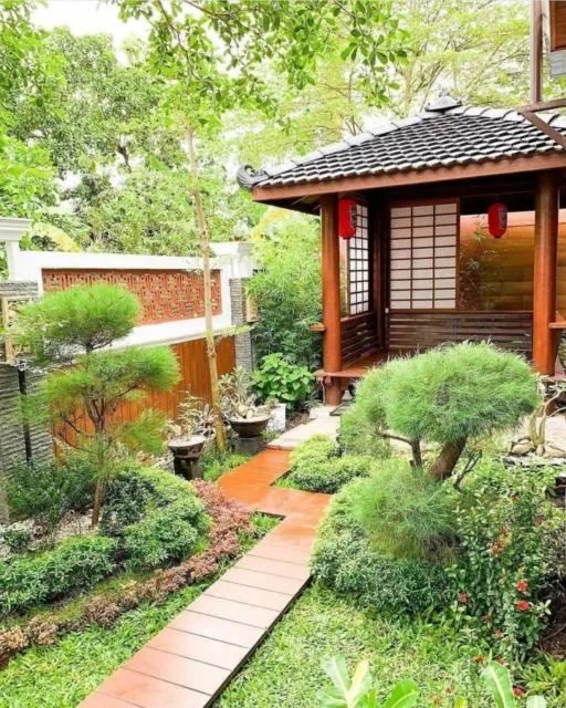 11 Inspirasi Desain Taman Belakang Rumah Minimalis 13