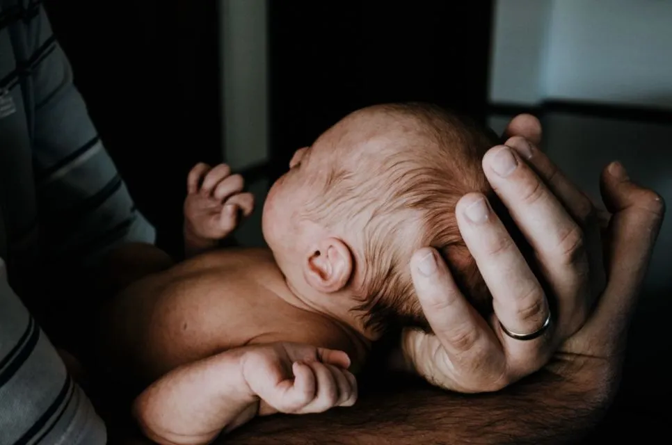 6 Rahasia Mengatasi Bayi yang Cegukan. Ini Bukan Bahaya, tapi Perlu Kewaspadaan! 11